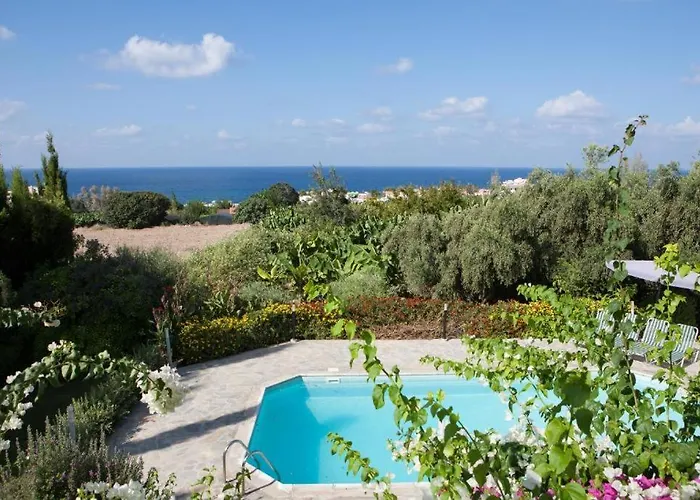 Banana Sunset Villas *